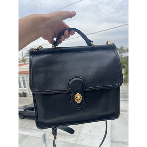 Coach Handbags - Vintage 90s Coach Black Willis crossbody satchel preppy bag J9C-9927 gold